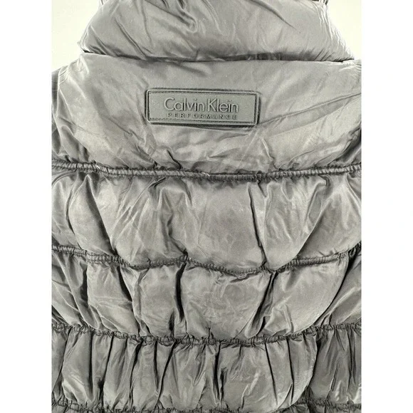 Calvin Klein Vest Sz M Black Duck Down Puffer Quilted Performance Pockets​​​ - Picture 4 of 11